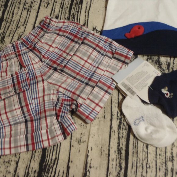 Gymboree Pelican Catch 0-3 Month Shorts Socks Shirt Hat Outfit NWT - Picture 3 of 4